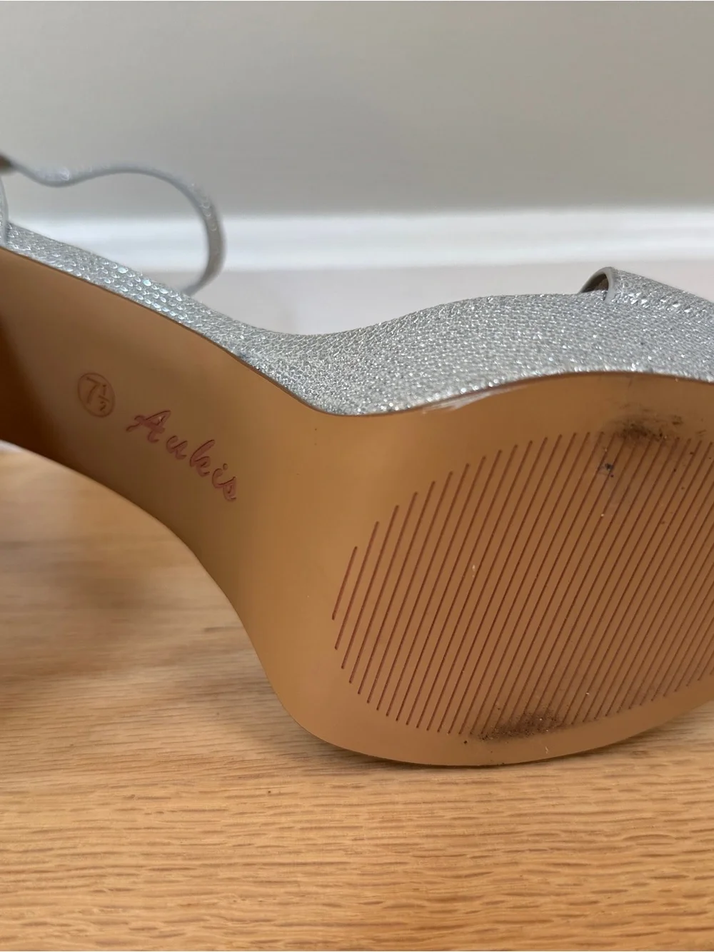 Ankis Silver Glitter Platform Block Heels Ankle Strap Size 7.5, 4” Heel